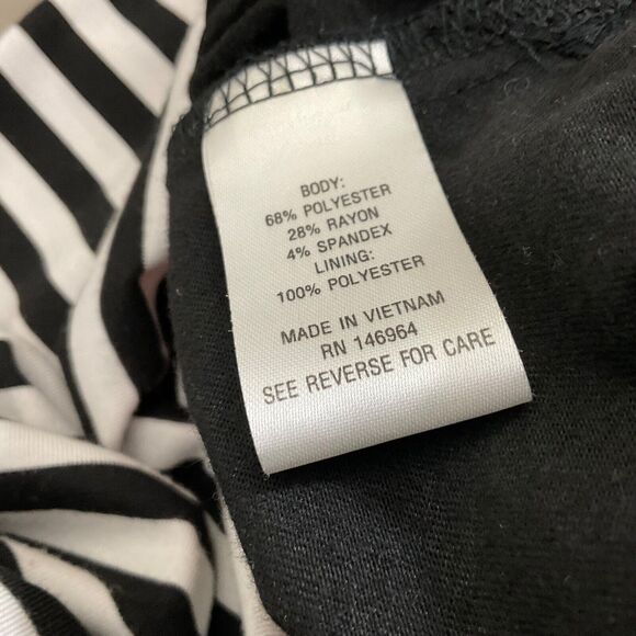 Signature by Robbie Bee Sleeveless Maxi Dress Size L Multi contrasting stripes - Picture 8 of 12